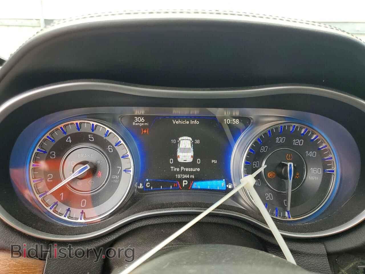 2015 CHRYSLER 300C PLATI - VIN: 2C3CCAPT5FH760234 - Photo 9