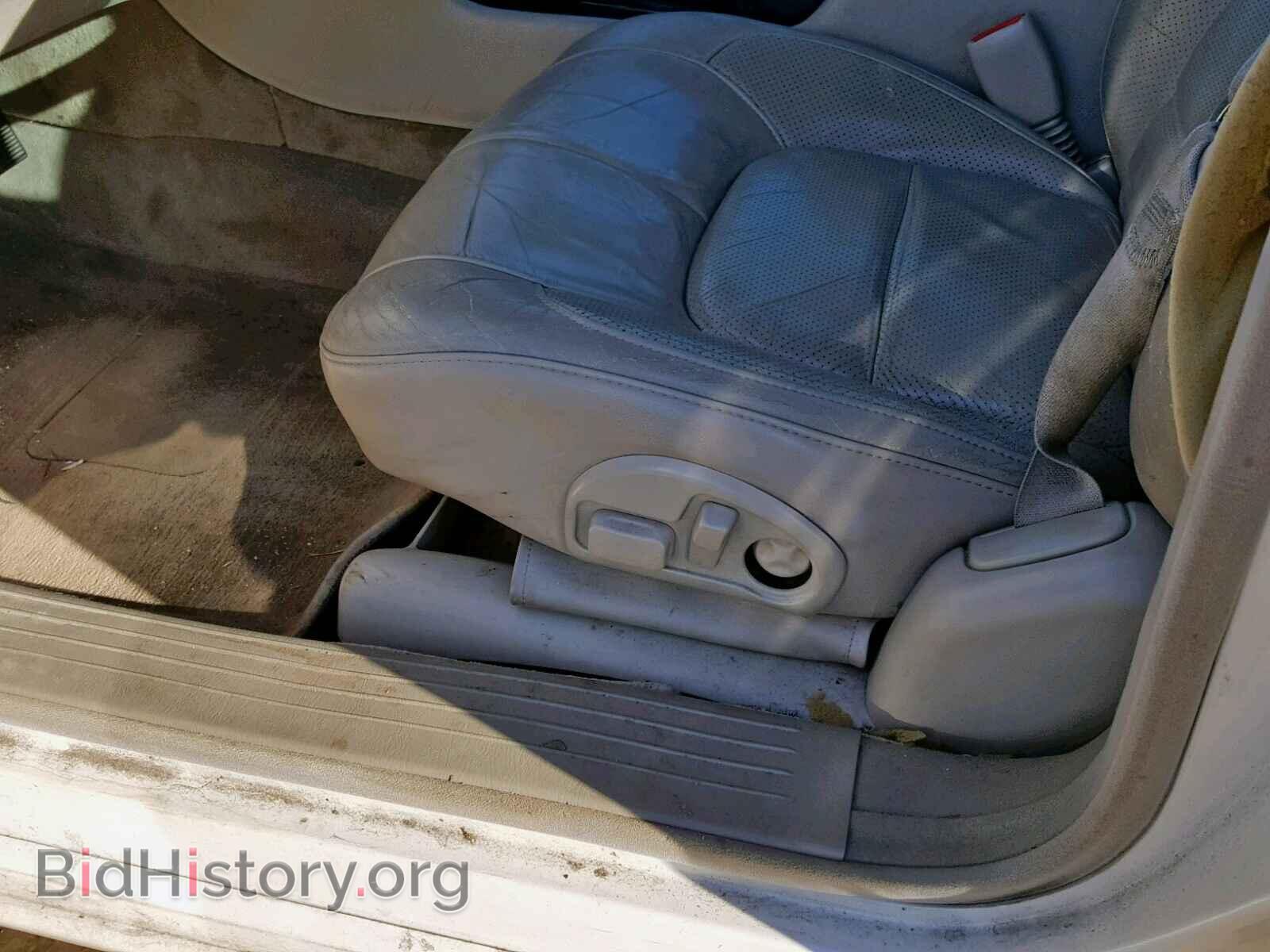 2000 CADILLAC DEVILLE - VIN: 1G6KF5797YU261125 - Фото 9