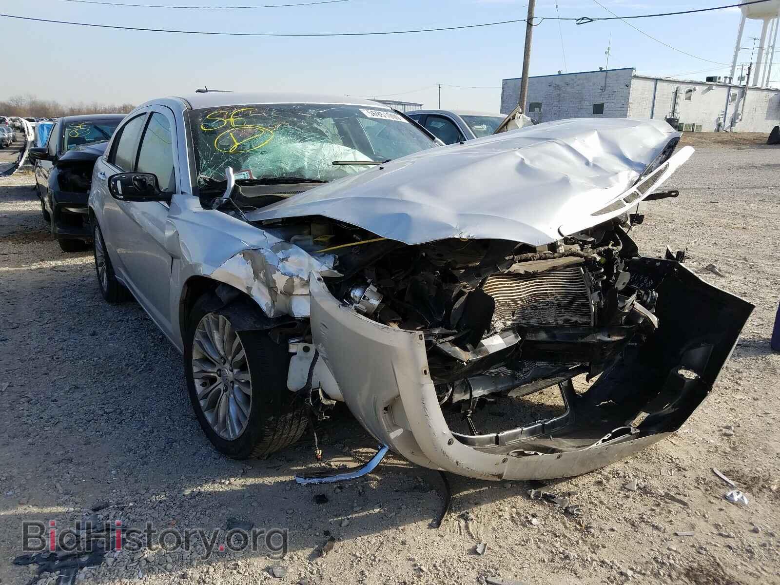 Photo 1C3BC2FBXBN569419 - CHRYSLER 200 2011