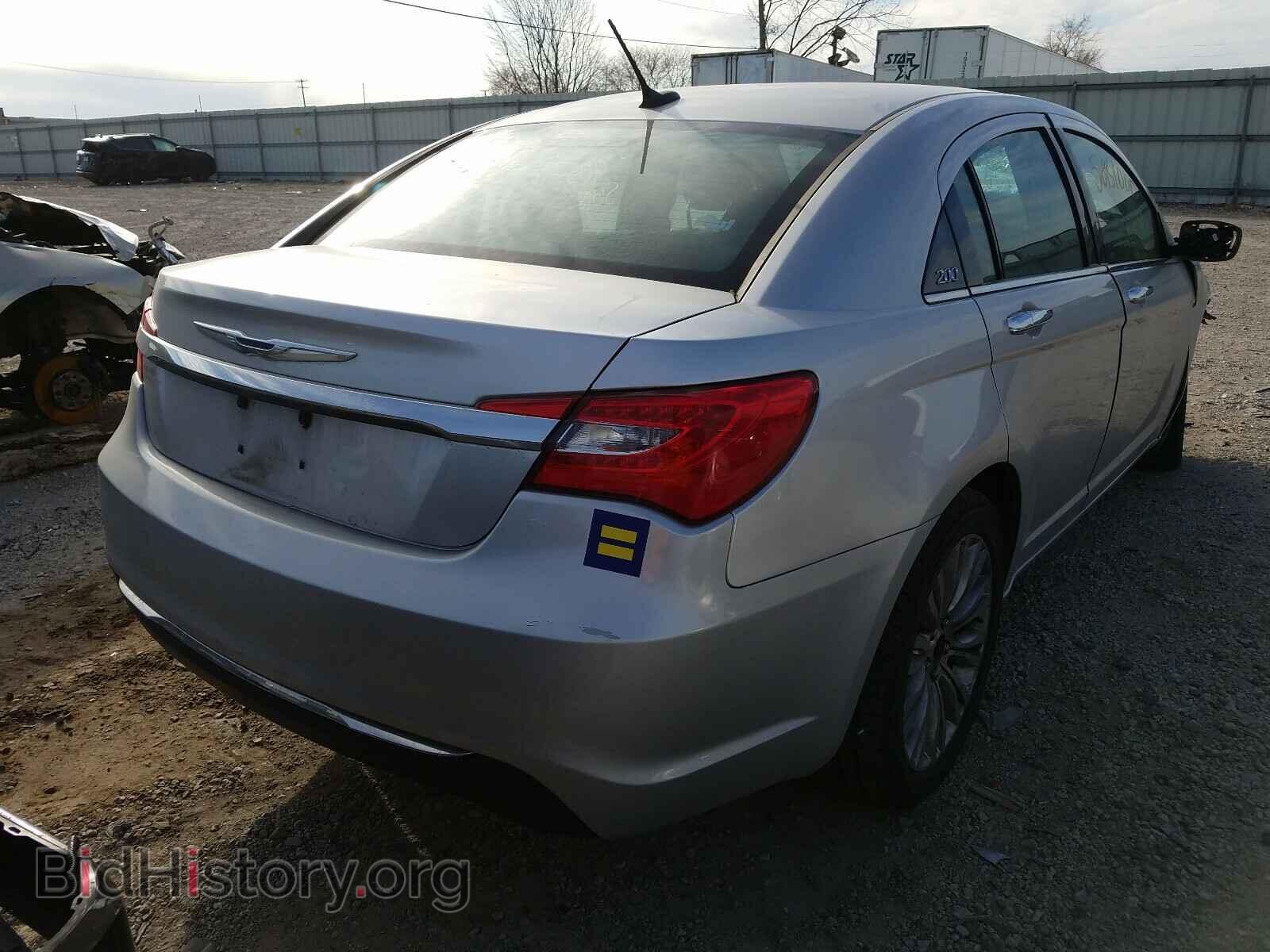 2011 CHRYSLER 200 - VIN: 1C3BC2FBXBN569419 - Photo 4