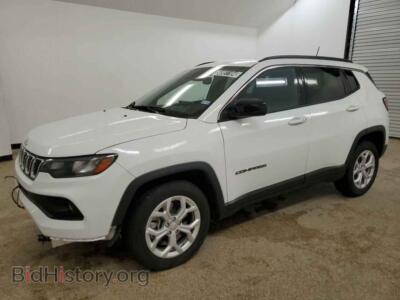 2024 Jeep COMPASS Latitude, белый — VIN 3C4NJDBN1RT118786, Copart