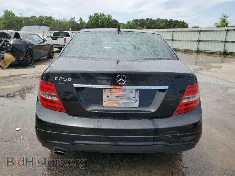 2013 Mercedes-Benz C-CLASS (VIN WDDGF4HB9DA807035) — photo 6 of 12