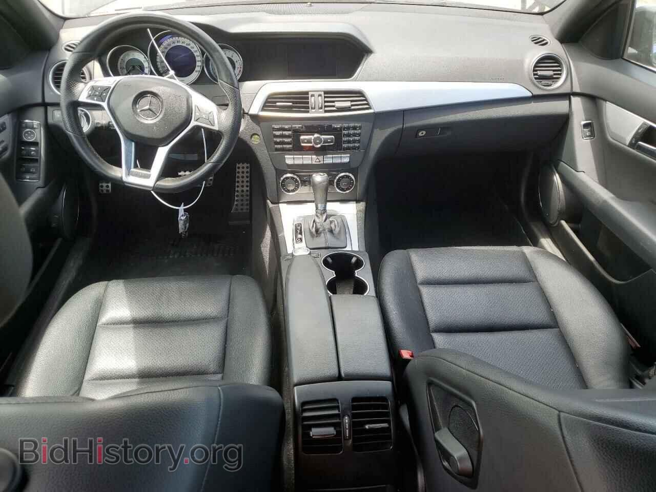 2013 MERCEDES-BENZ C-CLASS - VIN: WDDGF4HB9DA807035 - Фото 8