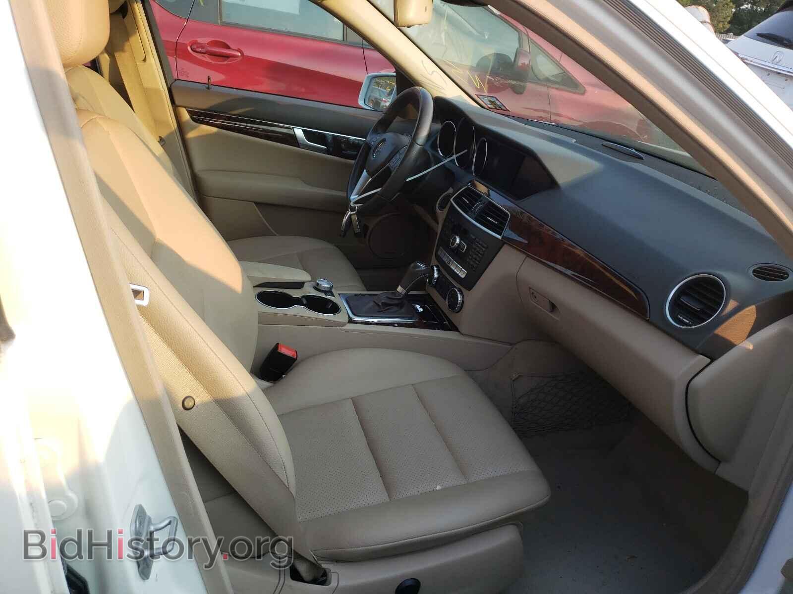 2012 MERCEDES-BENZ C-CLASS - VIN: WDDGF8JB4CA685443 - Фото 5