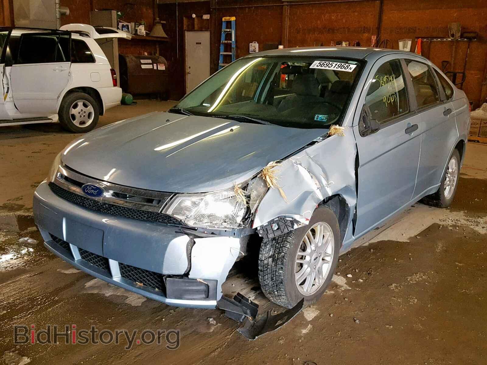 2009 FORD FOCUS - VIN: 1FAHP35N19W190220 - Фото 2