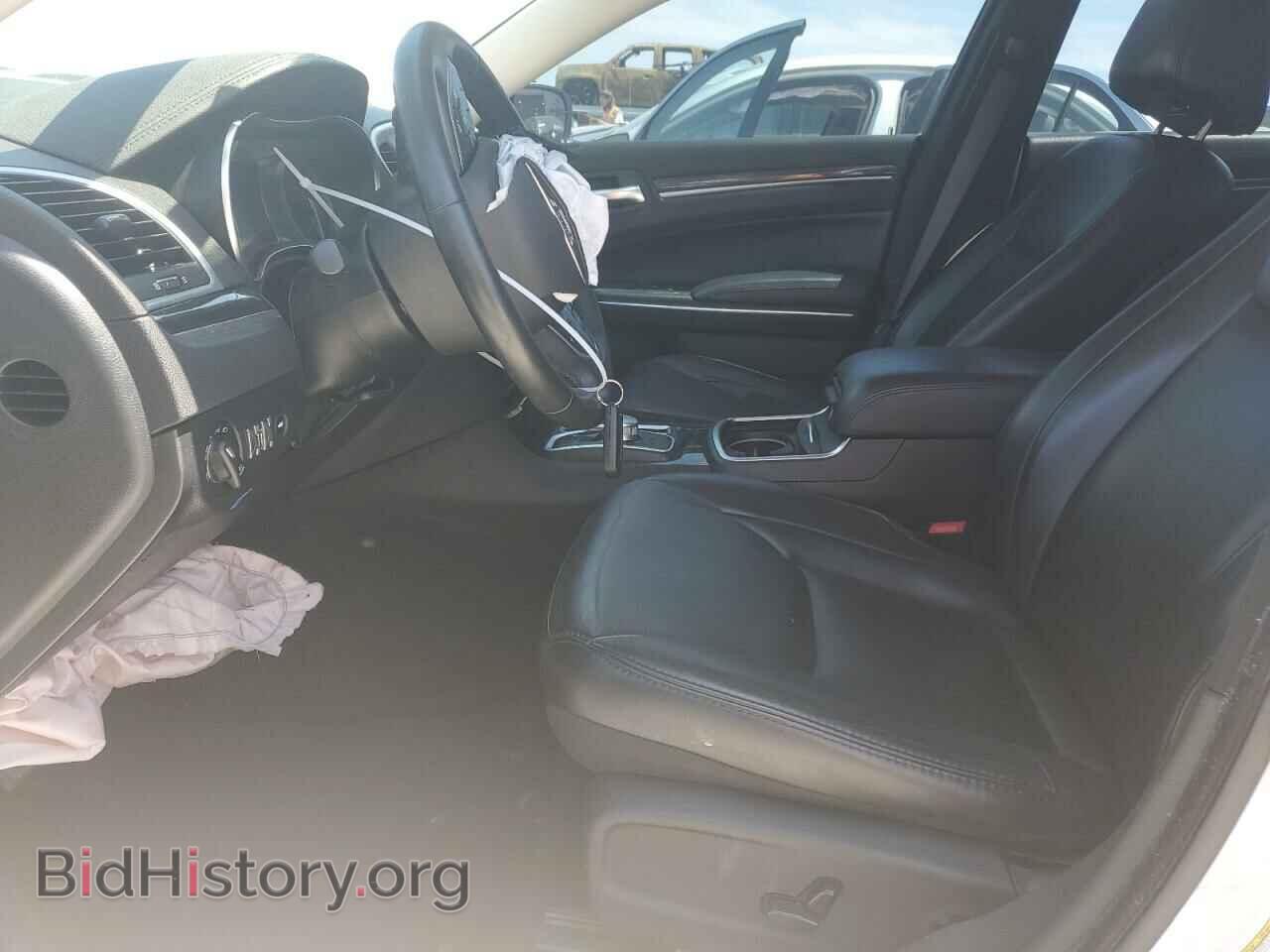 2017 CHRYSLER 300 - VIN: 2C3CCARG4HH514147 - Фото 7