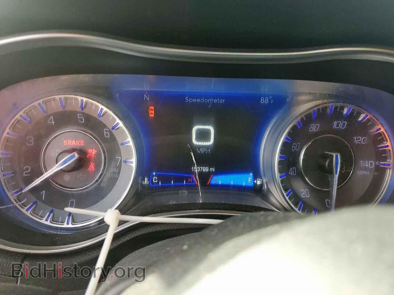 2019 CHRYSLER 300 - VIN: 2C3CCAAG5KH727109 - Фото 9