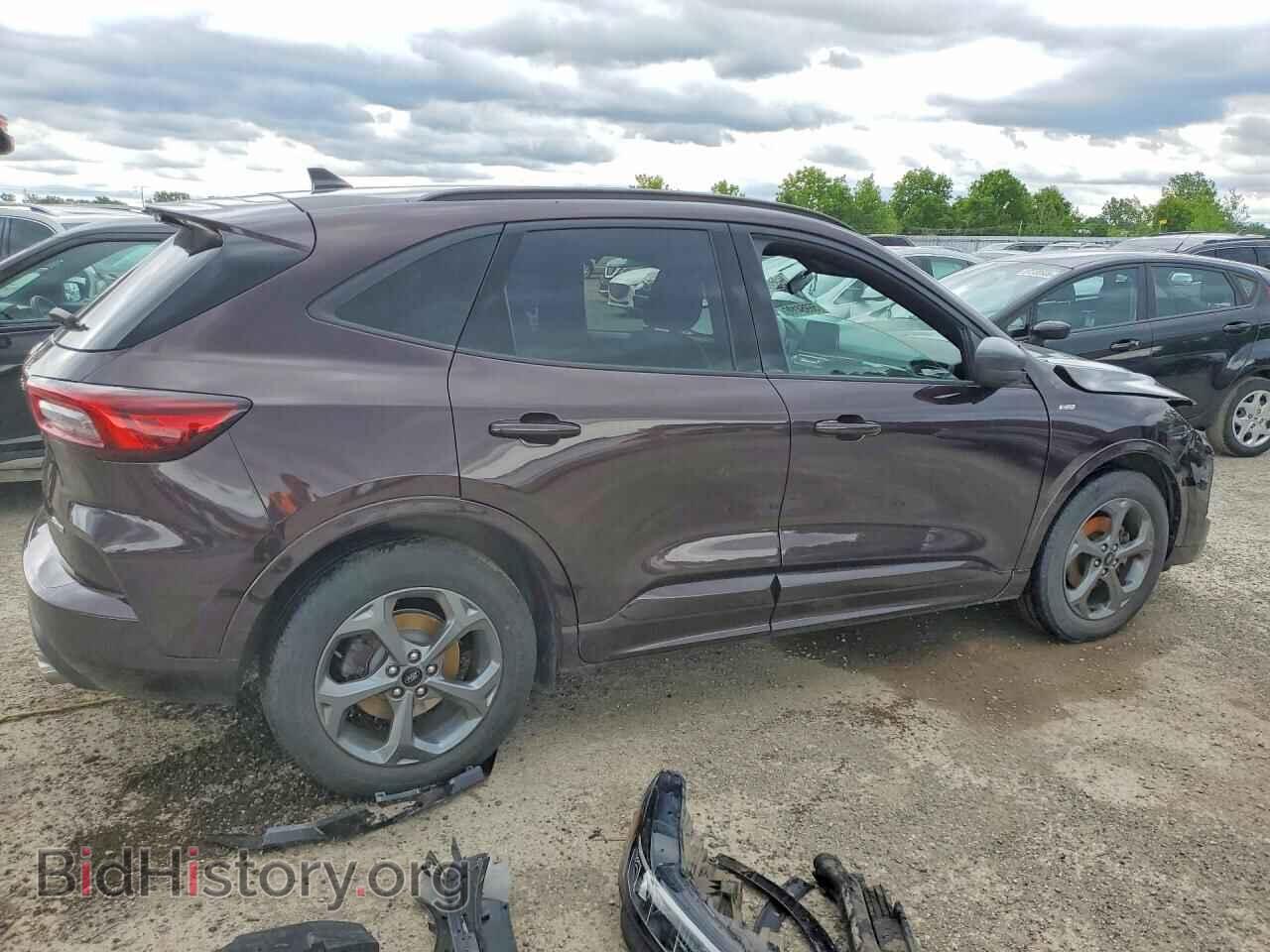 2023 FORD ESCAPE - VIN: 1FMCU9MNXPUB03677 - Фото 3