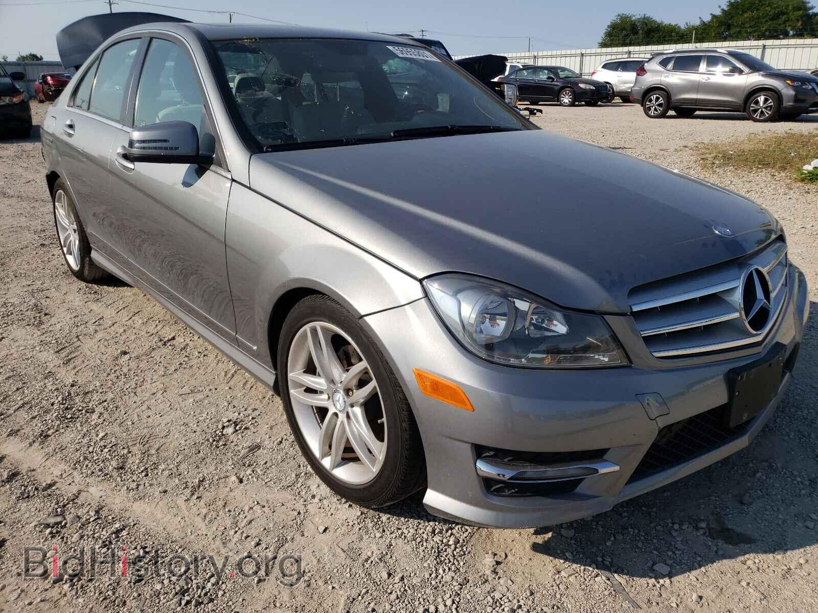 Фотография WDDGF8BB9CR205042 - MERCEDES-BENZ C-CLASS 2012