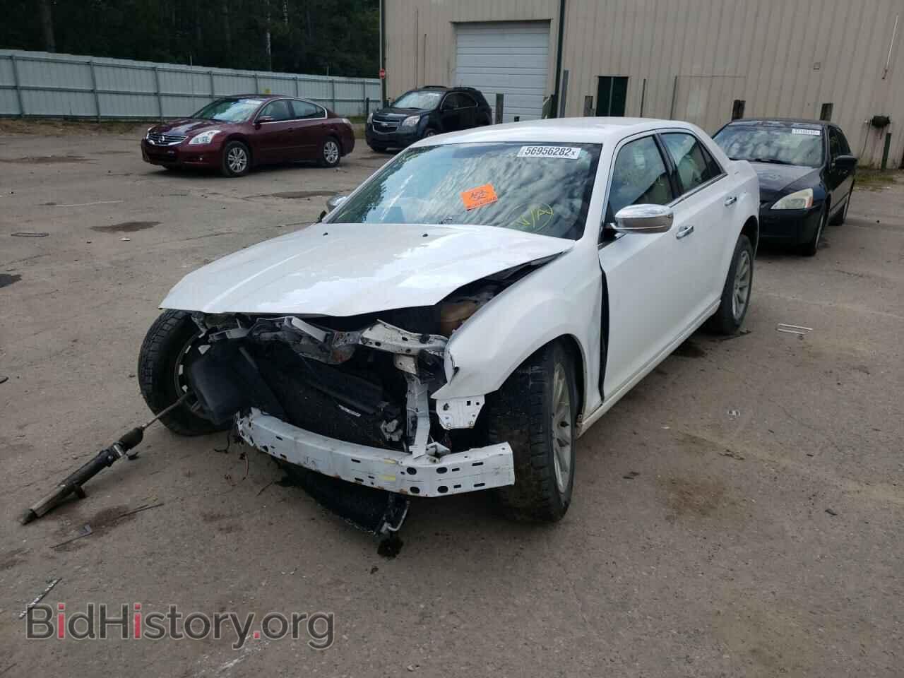 2012 CHRYSLER 300 - VIN: 2C3CCACG5CH192927 - Фото 2