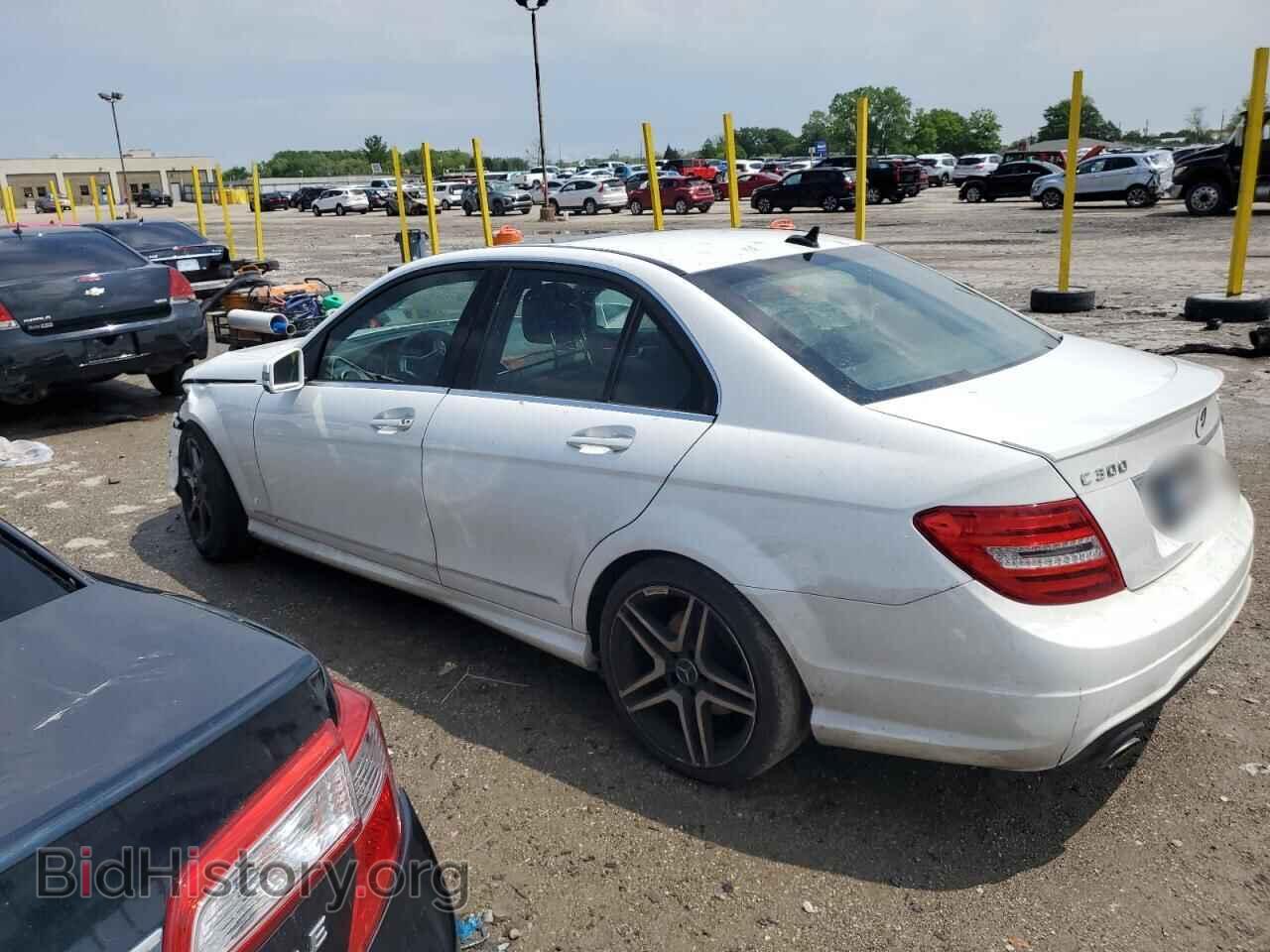 2013 MERCEDES-BENZ C-CLASS - VIN: WDDGF8AB4DR276863 - Фото 2