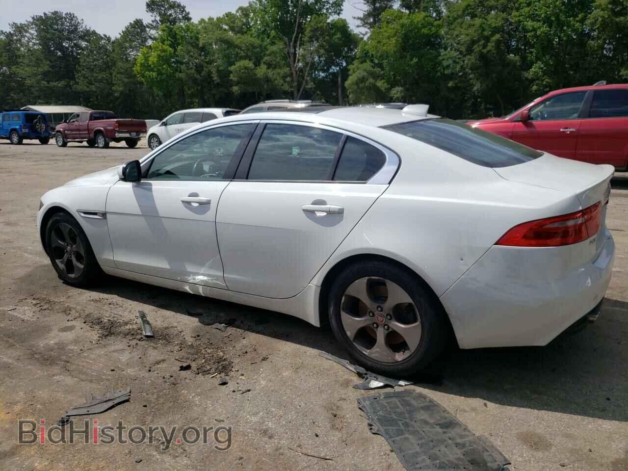 2017 JAGUAR XE - VIN: SAJAR4BG4HA978696 - Фото 2