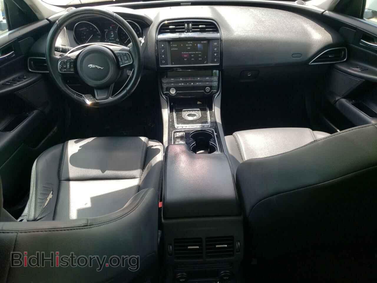 2017 JAGUAR XE - VIN: SAJAR4BG4HA978696 - Фото 8