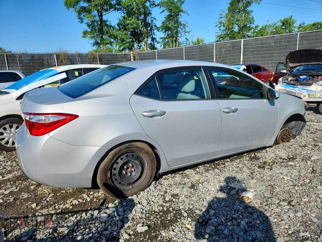 2015 TOYOTA COROLLA - VIN: 2T1BURHE7FC317984 - Фото 3