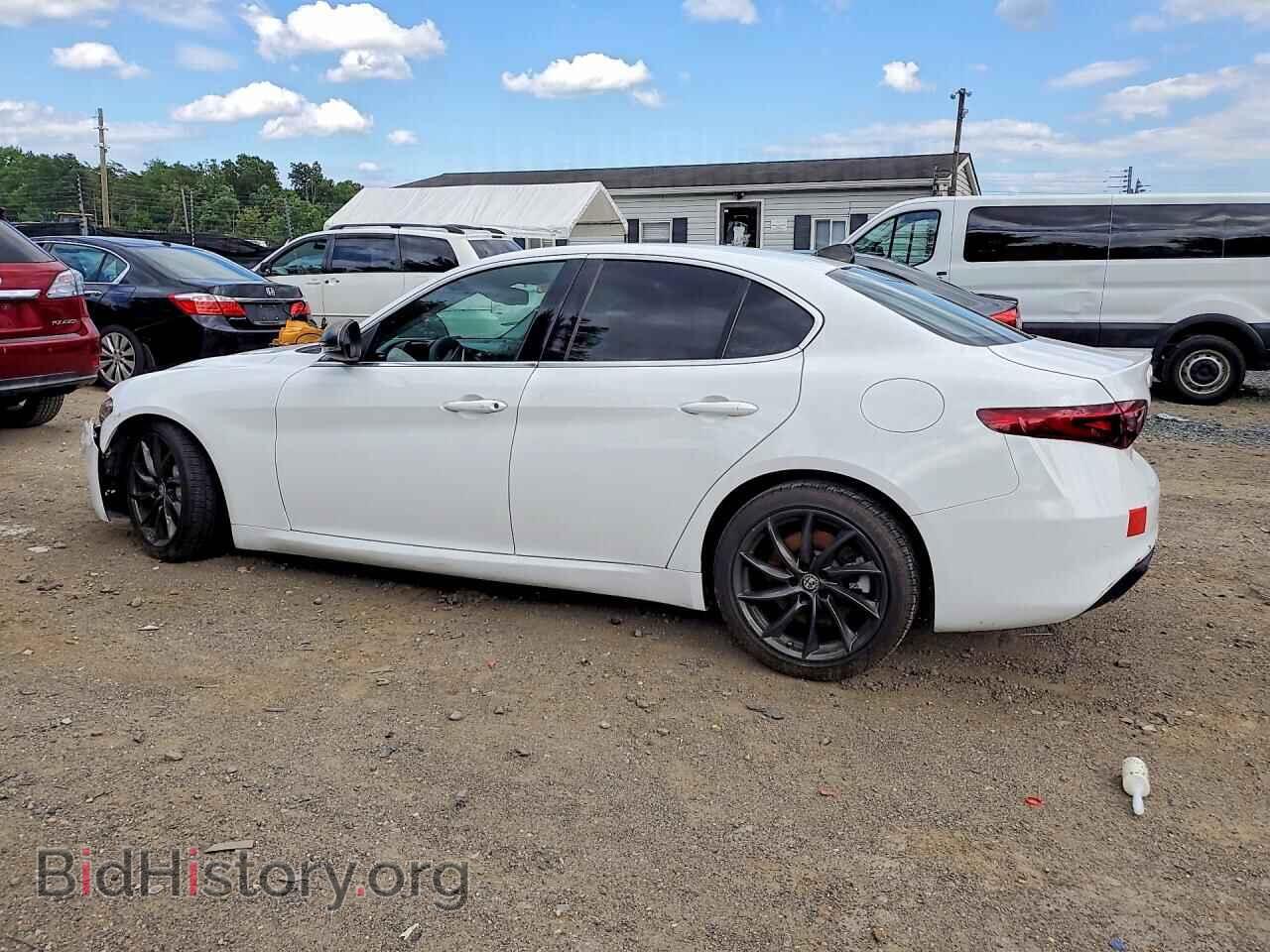 2017 ALFA ROMEO GIULIA - VIN: ZARFAEBN9H7555714 - Фото 2