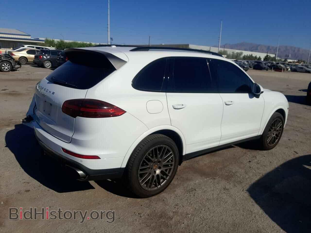 2017 PORSCHE CAYENNE - VIN: WP1AA2A23HKA83175 - Фото 3