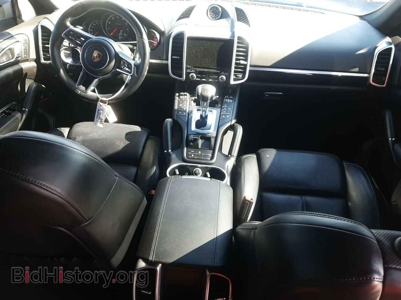 2017 PORSCHE CAYENNE - VIN: WP1AA2A23HKA83175 - Фото 8