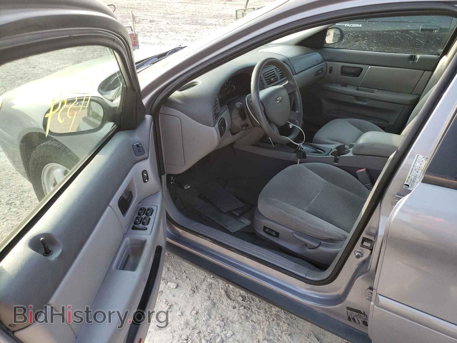 2007 FORD TAURUS - VIN: 1FAFP53U67A181360 - Фото 9