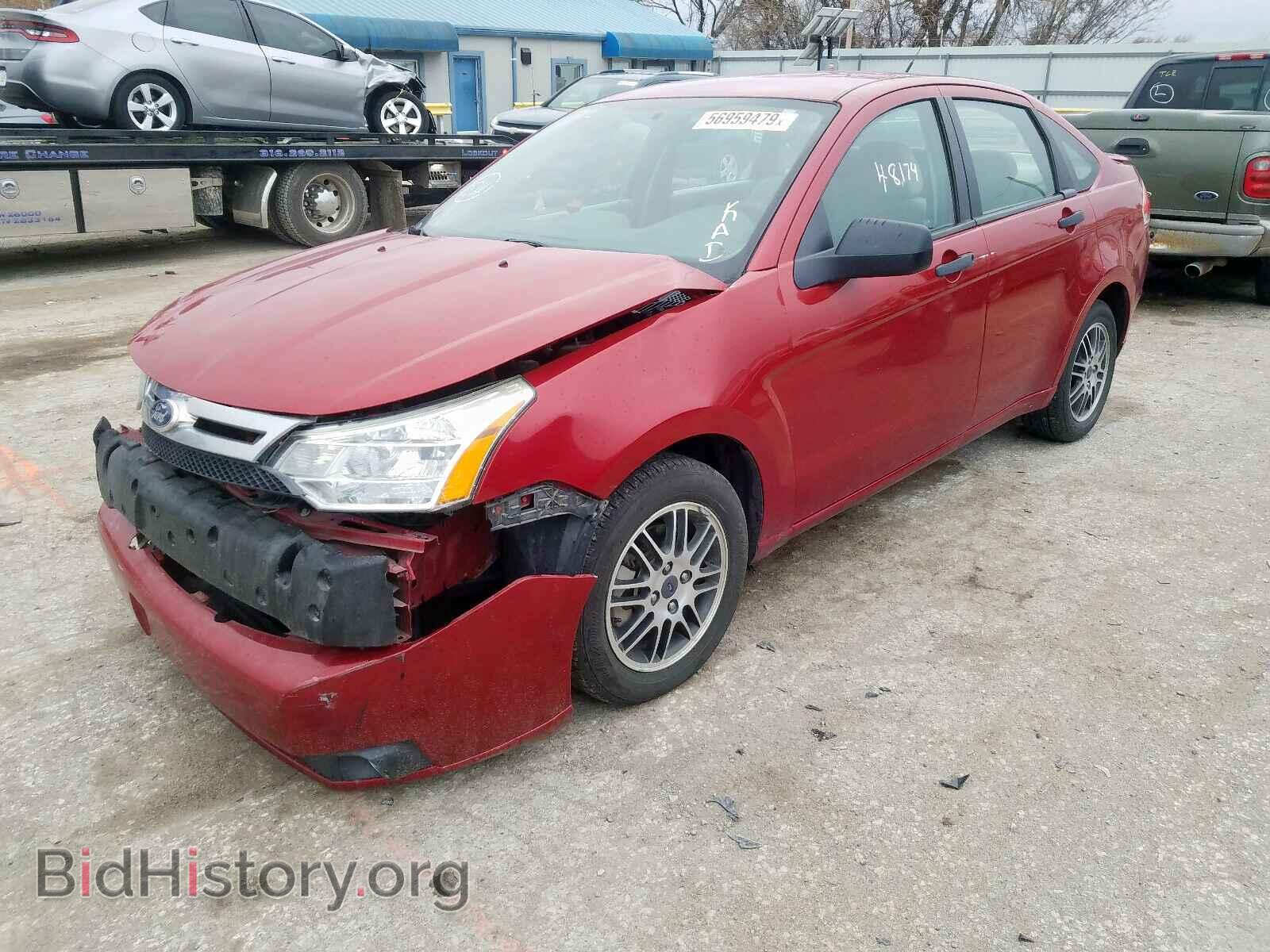 2011 FORD FOCUS SE - VIN: 1FAHP3FN6BW117588 - Фото 2