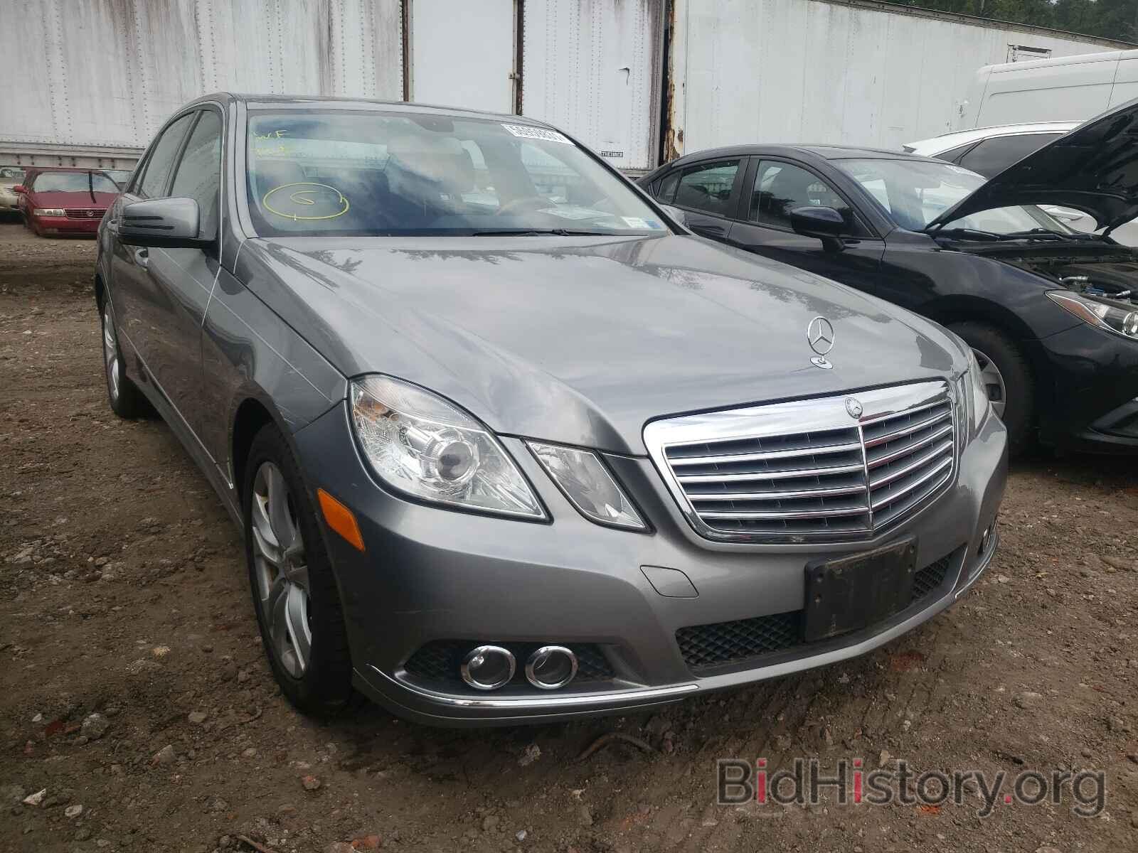 Photo WDDHF8HB4BA470220 - MERCEDES-BENZ E-CLASS 2011