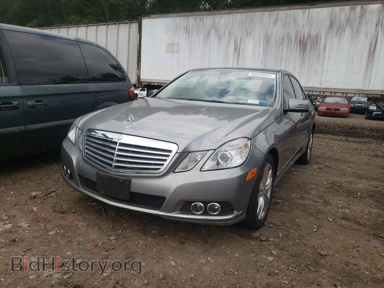 2011 MERCEDES-BENZ E-CLASS - VIN: WDDHF8HB4BA470220 - Фото 2