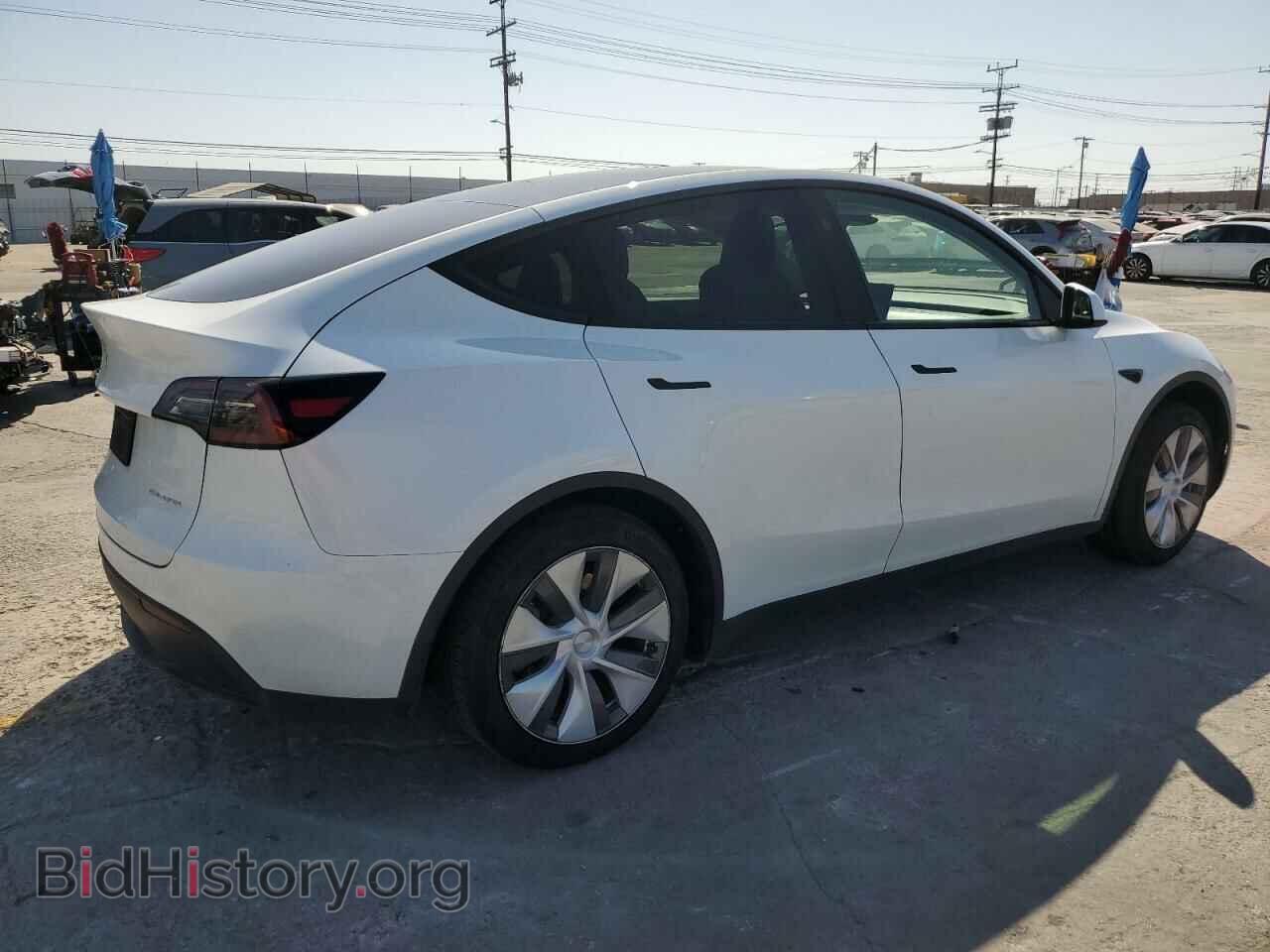 2024 TESLA MODEL Y - VIN: 7SAYGDEE1RF090884 - Photo 3