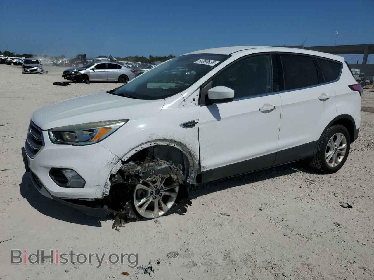 Фотография 1FMCU9GD9HUC16136 - FORD ESCAPE 2017