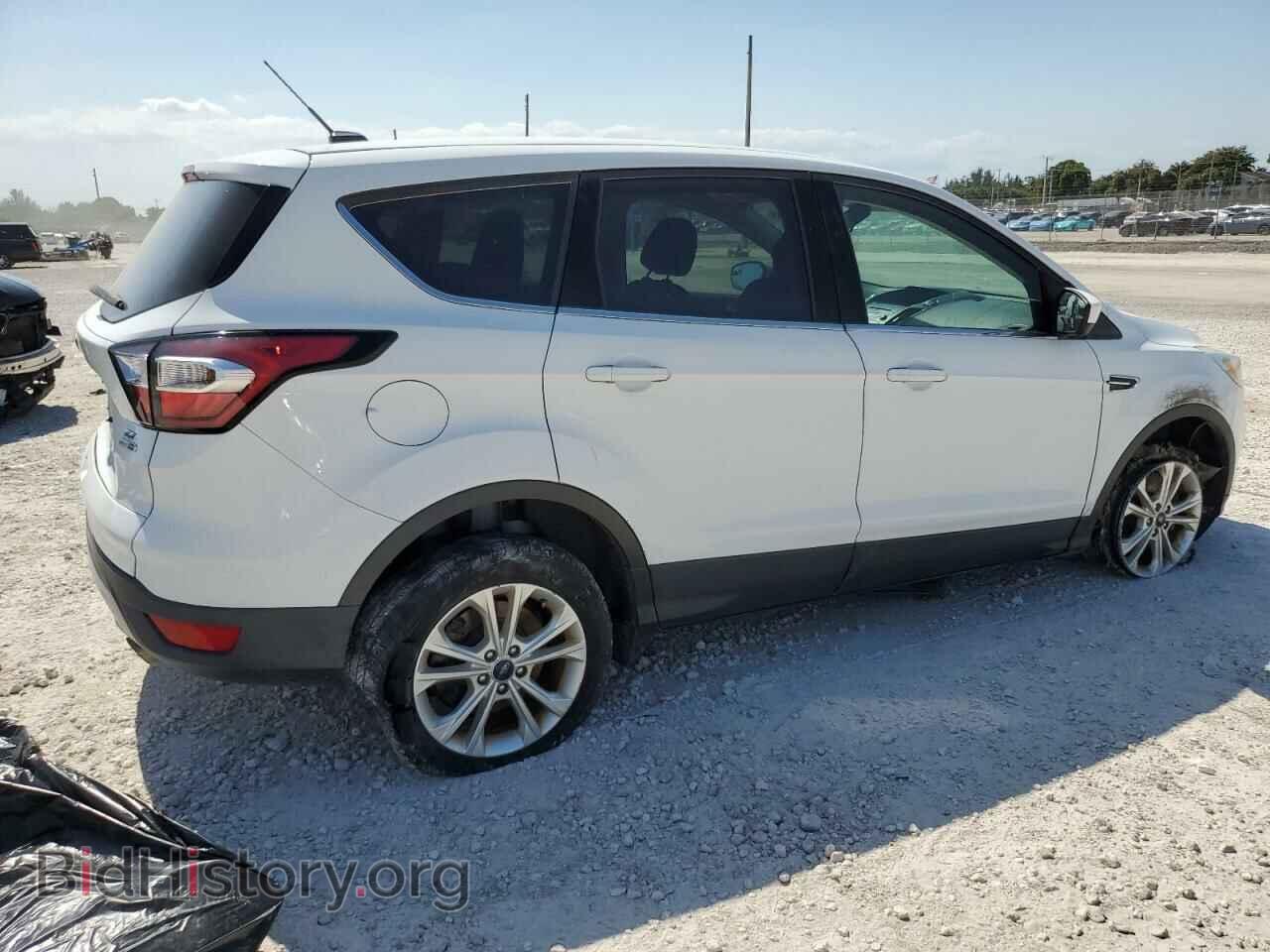 2017 FORD ESCAPE - VIN: 1FMCU9GD9HUC16136 - Фото 3
