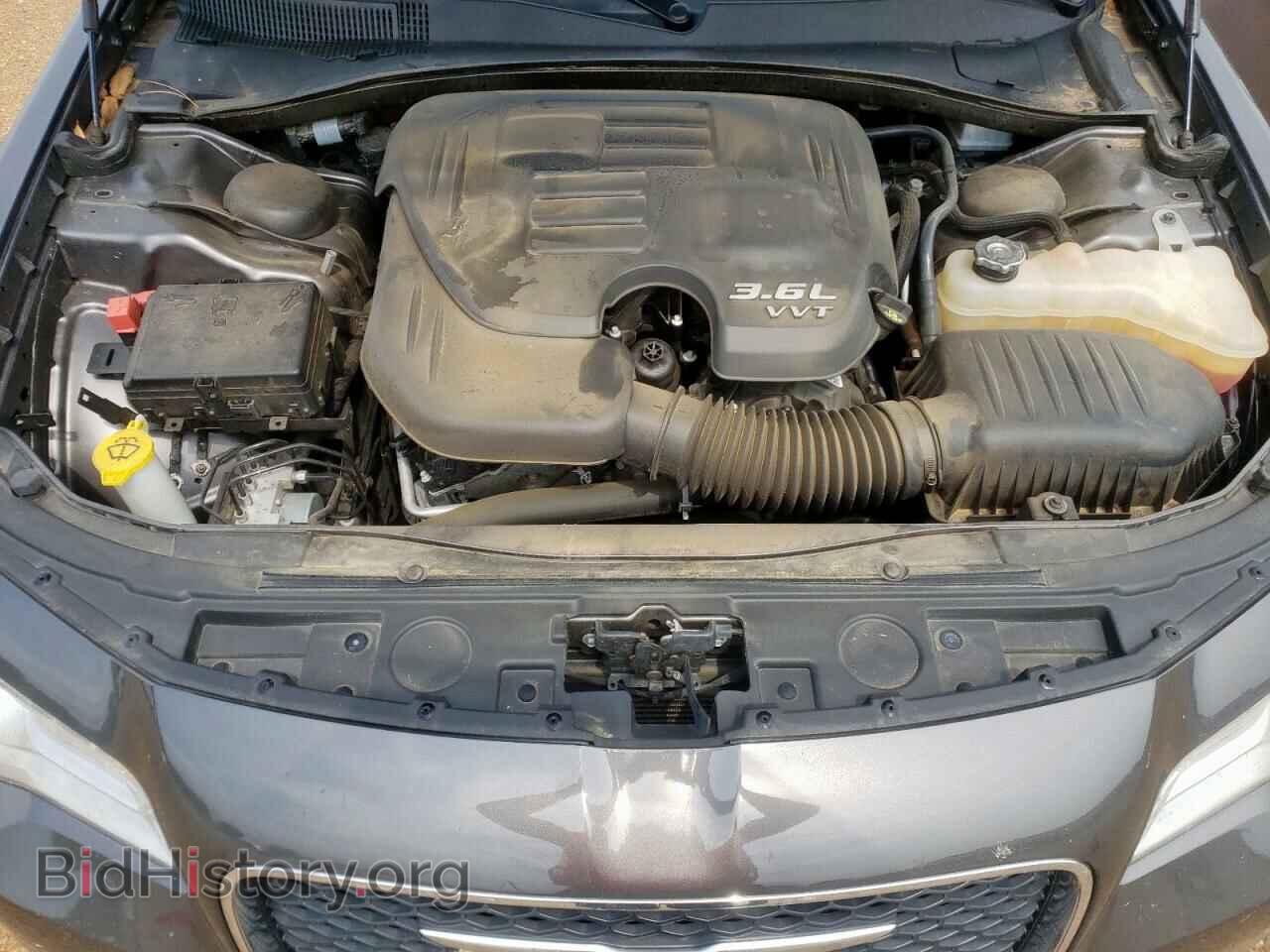 2019 CHRYSLER 300 - VIN: 2C3CCAAG5KH755816 - Фото 11