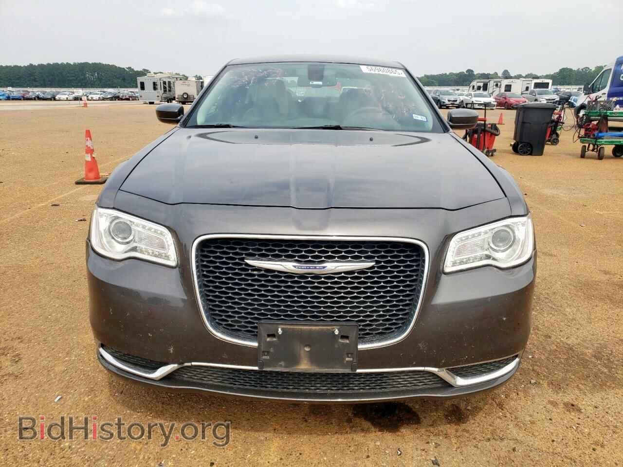 2019 CHRYSLER 300 - VIN: 2C3CCAAG5KH755816 - Фото 5