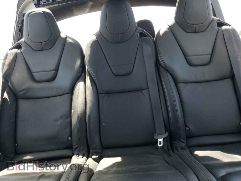2017 Tesla MODEL X (VIN 5YJXCAE20HF044180) — фото 10 из 16