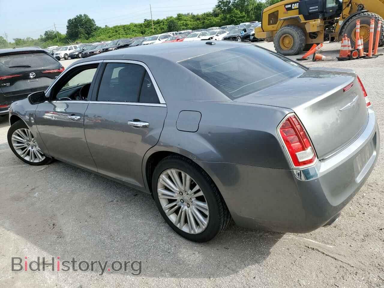 2011 CHRYSLER 300 - VIN: 2C3CA5CG4BH599133 - Фото 2