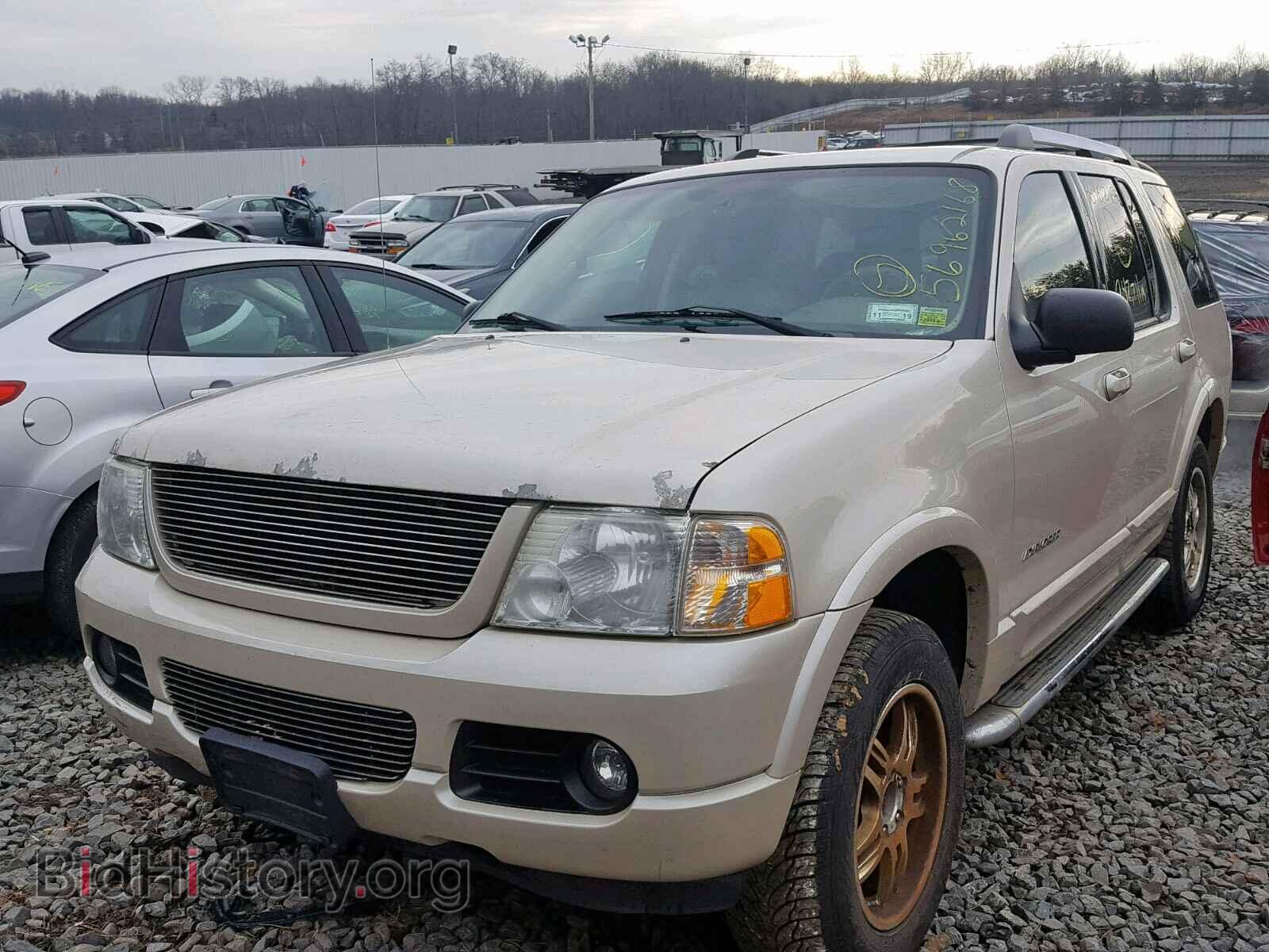 2005 FORD EXPLORER L - VIN: 1FMZU75E35ZA38846 - Photo 2