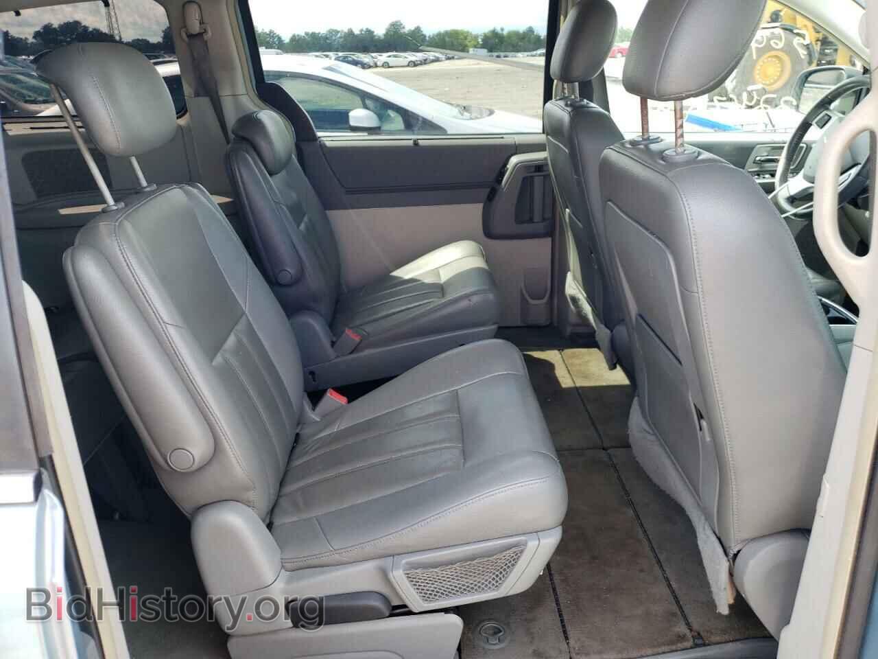 2008 CHRYSLER MINIVAN - VIN: 2A8HR54P18R701685 - Фото 6