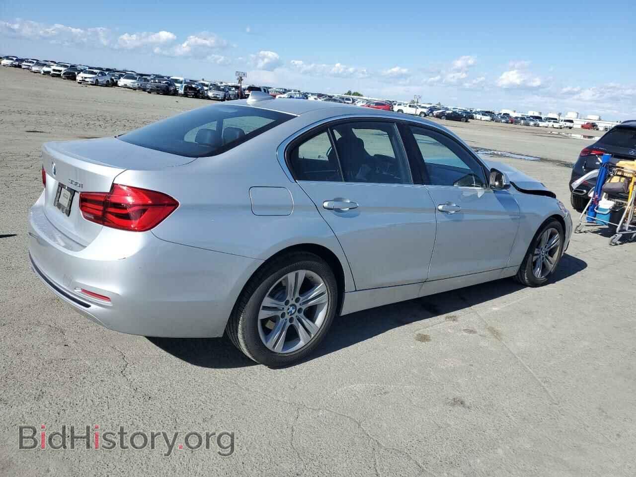 2018 BMW 3 SERIES - VIN: WBA8B9C50JAE21950 - Фото 3