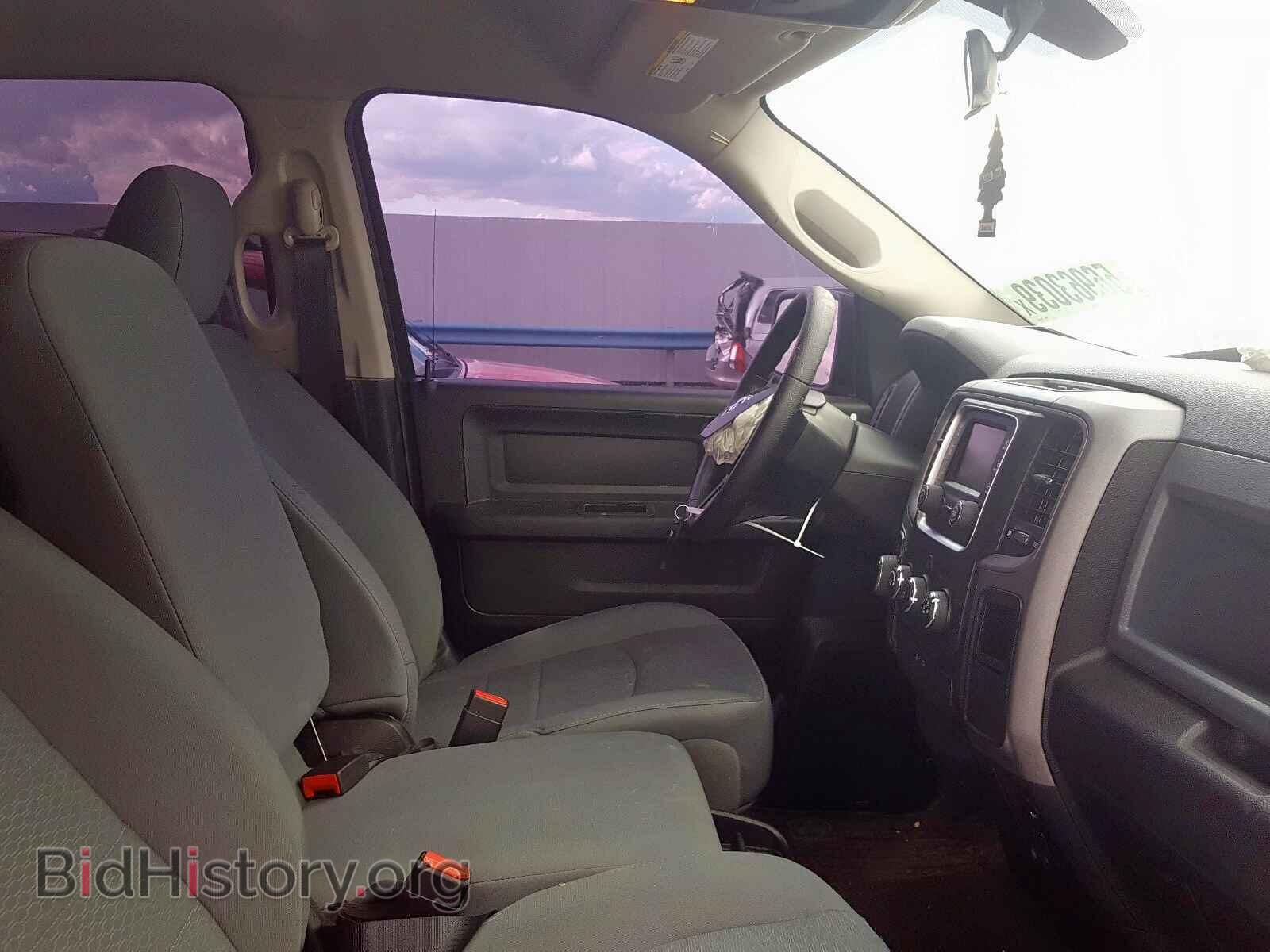 2017 RAM 1500 ST - VIN: 1C6RR6KG0HS714356 - Фото 5