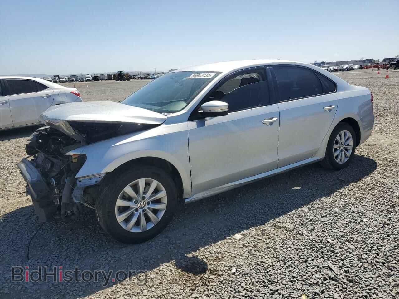 Фотография 1VWAT7A33FC020096 - VOLKSWAGEN PASSAT 2015