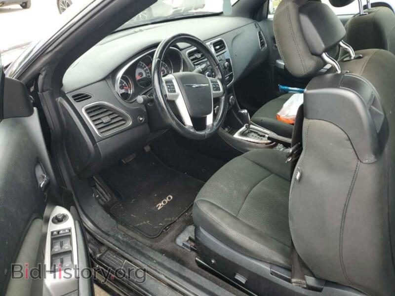 2012 Chrysler 200 (VIN 1C3BCBEBXCN115867) — photo 8 of 13