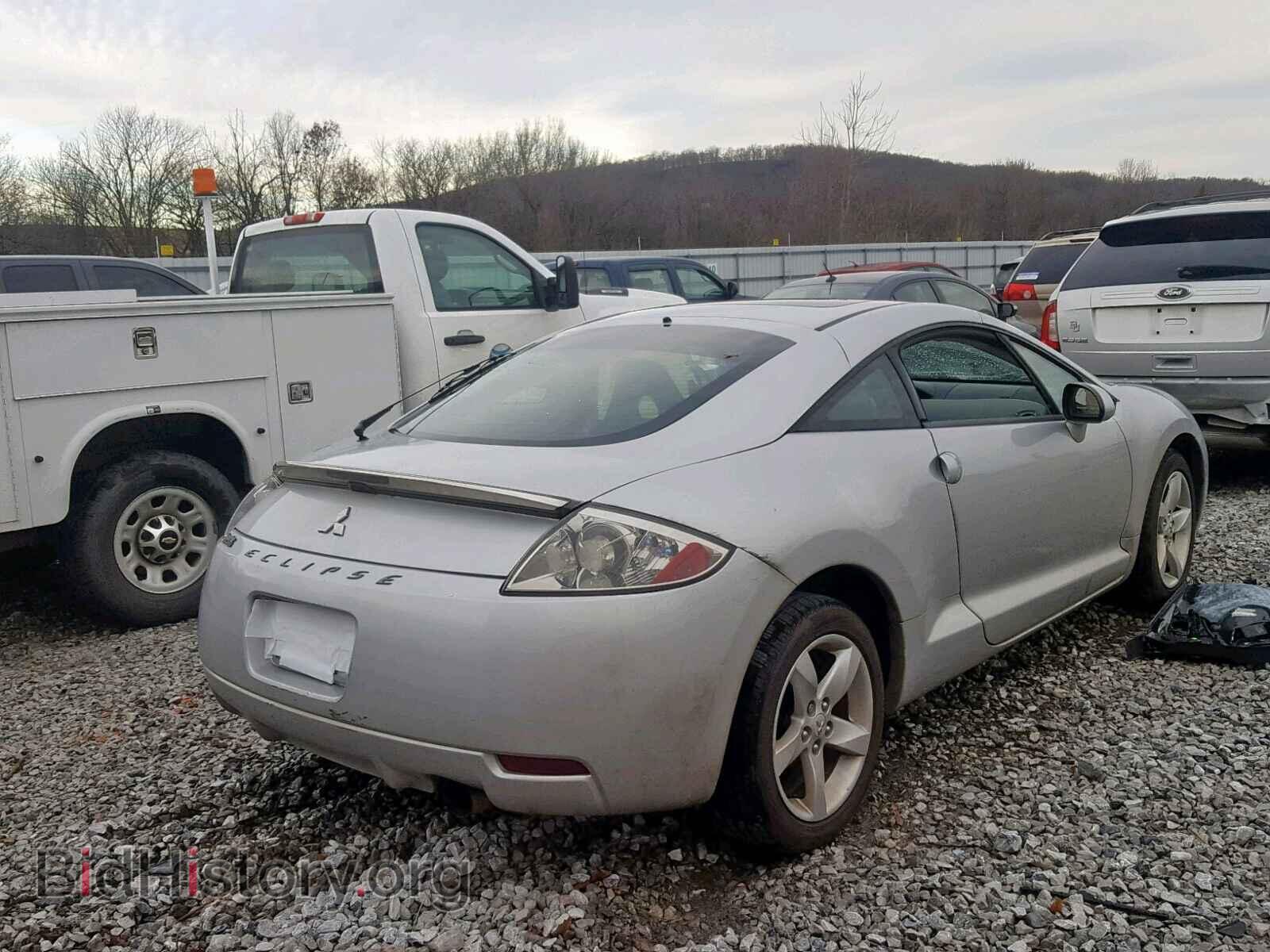 2007 MITSUBISHI ECLIPSE - VIN: 4A3AK24F47E028466 - Photo 4