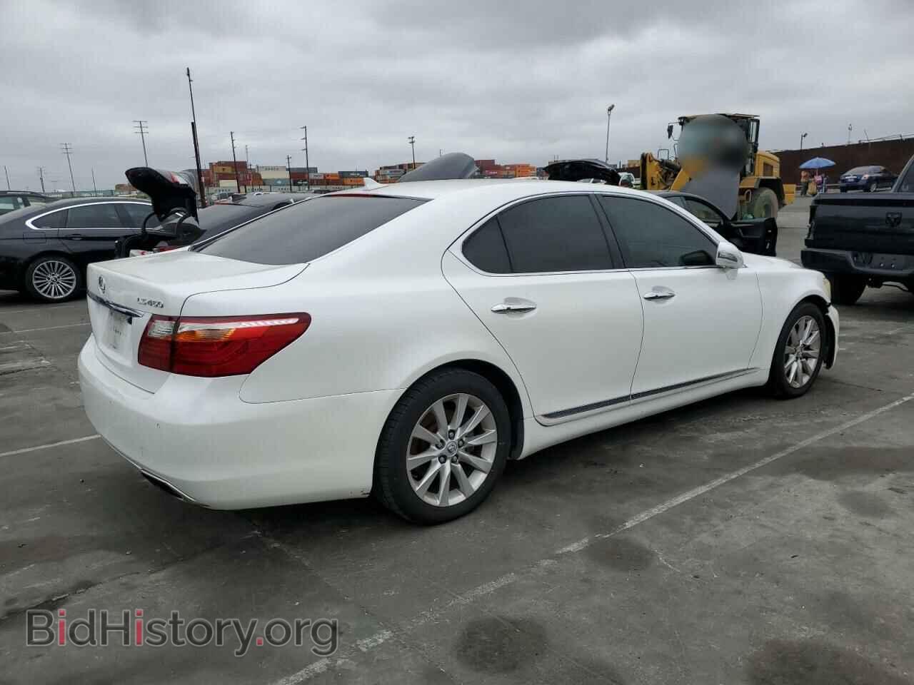 2011 LEXUS LS460 - VIN: JTHBL5EF8B5103374 - Photo 3