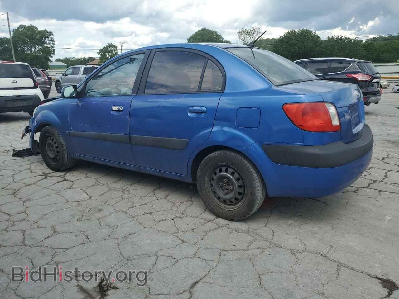 2006 KIA RIO - VIN: KNADE123666128245 - Фото 2
