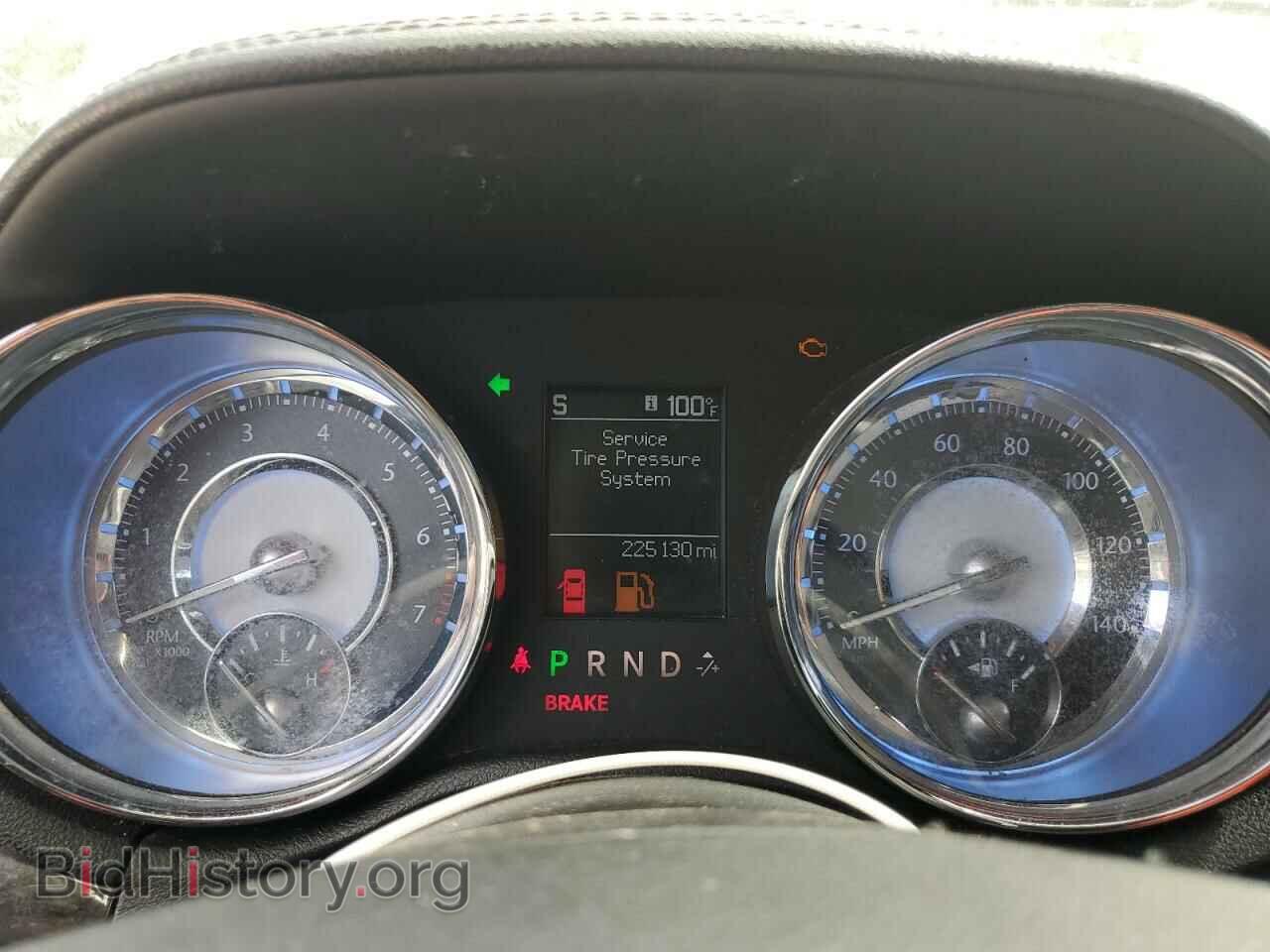 2011 CHRYSLER 300 - VIN: 2C3CA5CG5BH533108 - Фото 9