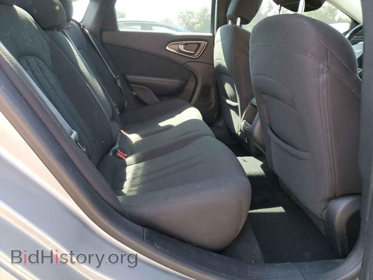 2015 CHRYSLER 200 - VIN: 1C3CCCAB1FN655290 - Фото 10