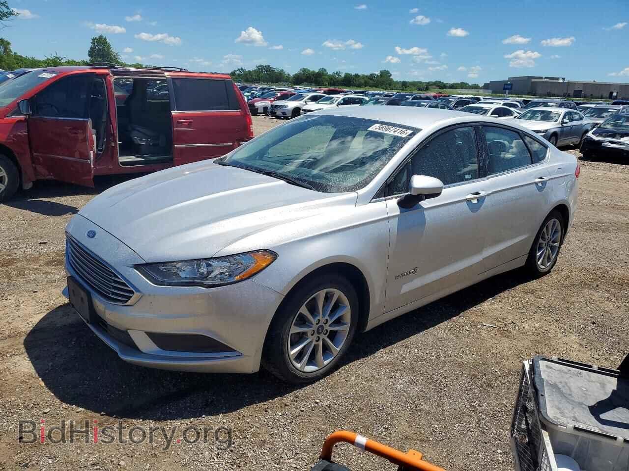 Photo 3FA6P0UU2HR250683 - FORD FUSION 2017