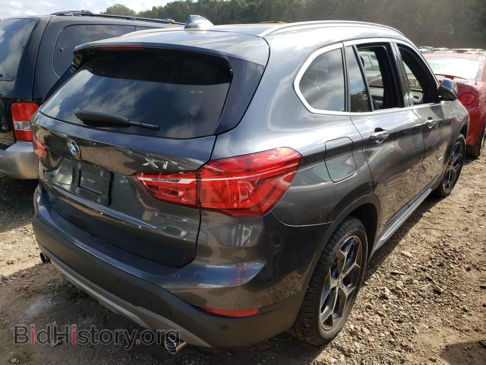 2017 BMW X1 - VIN: WBXHT3C30H5F85488 - Фото 4