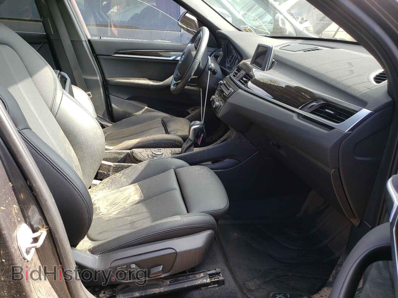 2017 BMW X1 - VIN: WBXHT3C30H5F85488 - Фото 5