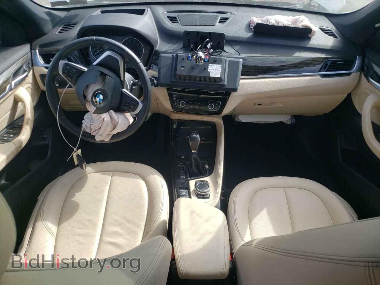 2016 BMW X1 - VIN: WBXHT3C33G5E50519 - Фото 8