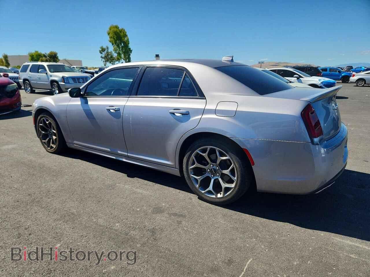 2018 CHRYSLER 300 - VIN: 2C3CCABG2JH261345 - Фото 2