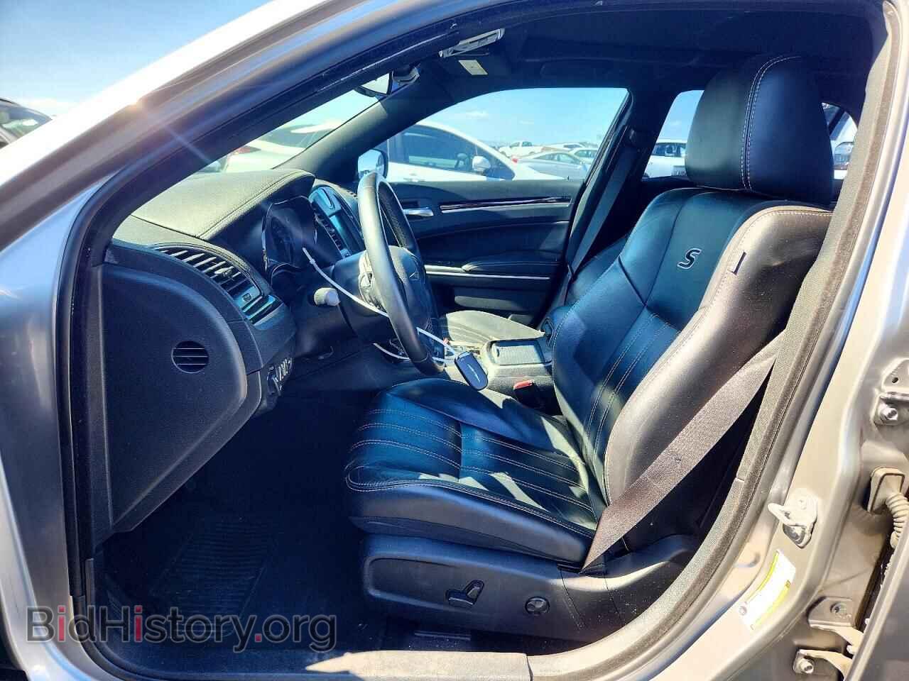 2018 CHRYSLER 300 - VIN: 2C3CCABG2JH261345 - Фото 7