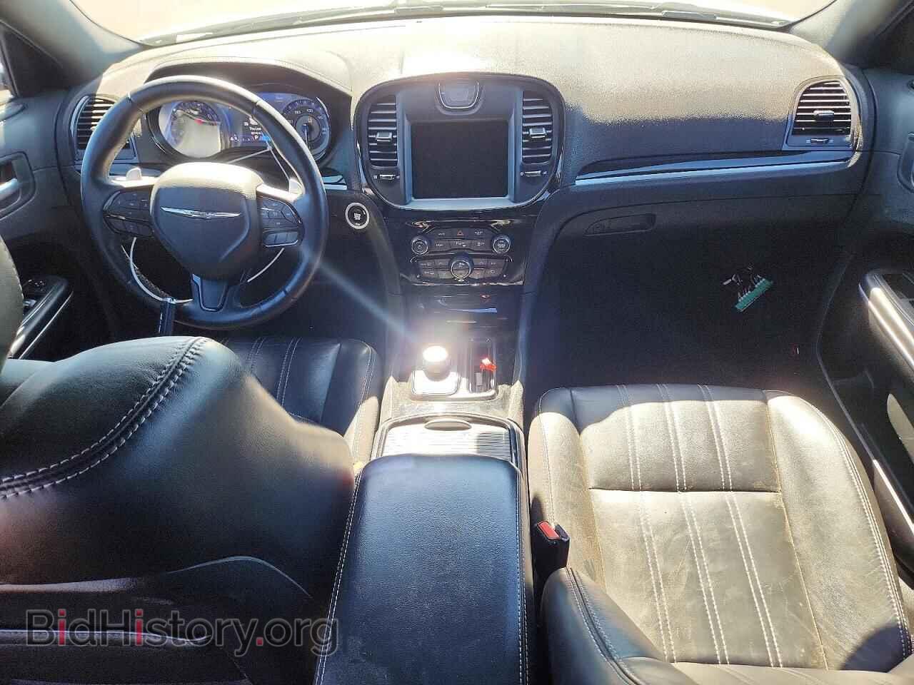 2018 CHRYSLER 300 - VIN: 2C3CCABG2JH261345 - Фото 8